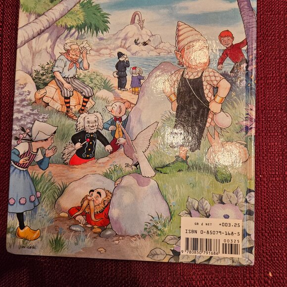 Rupert the Bear | The Daily Express Annual 1987 - Picture 6 of 7